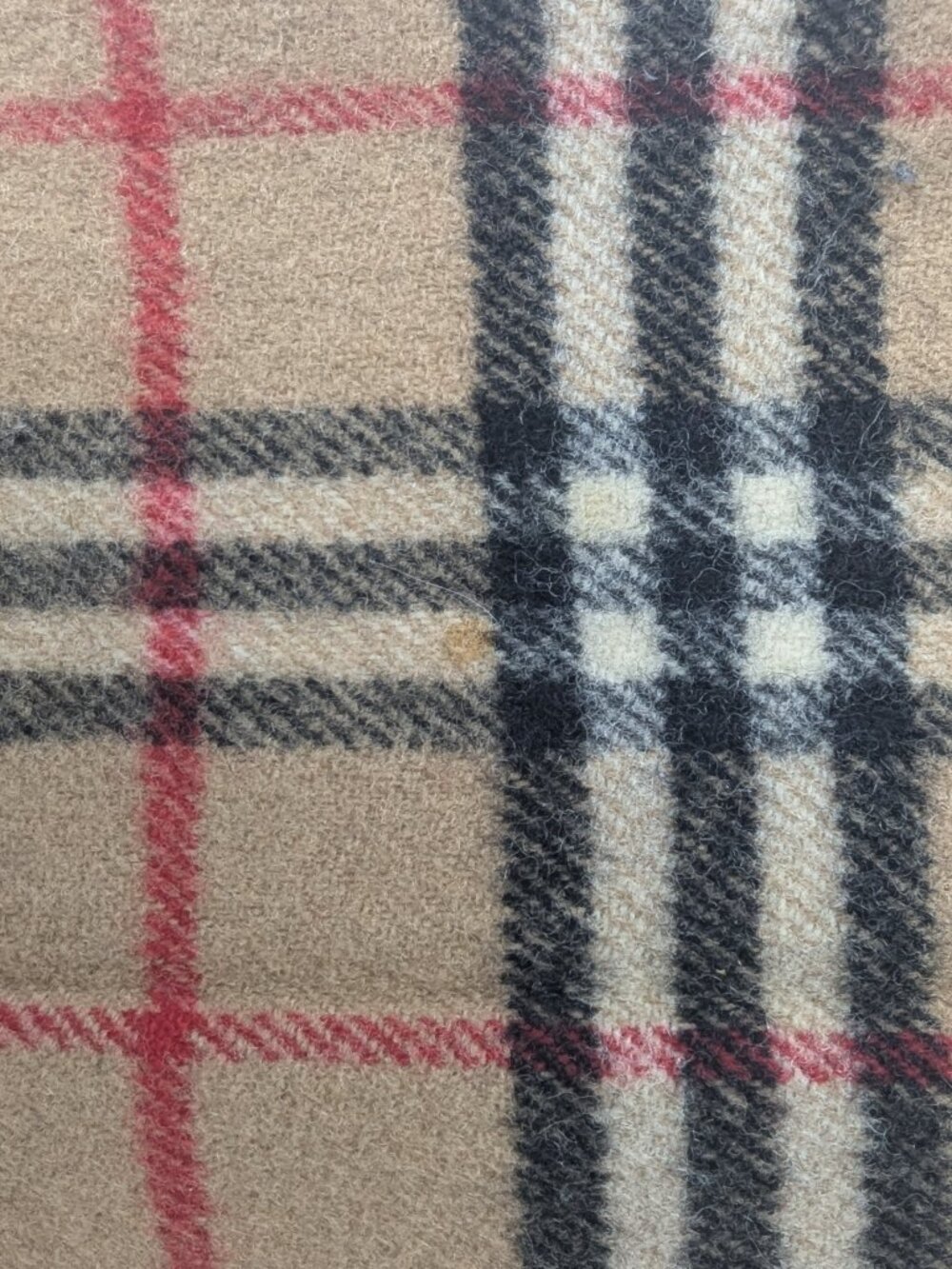 Burberry Nova Check Lambswool Beige Scarf | Must Have - Picture 5 of 11
